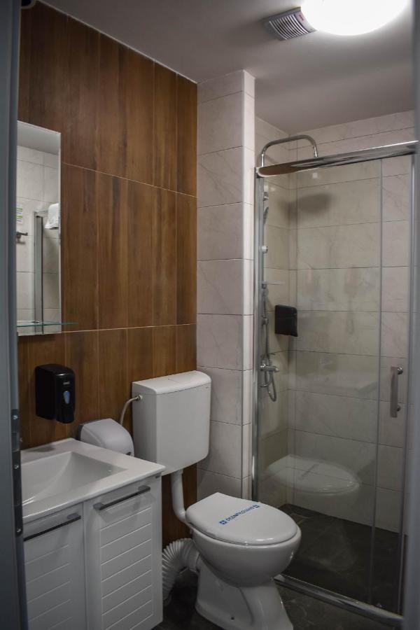 פירוט Hotel Dijana מראה חיצוני תמונה