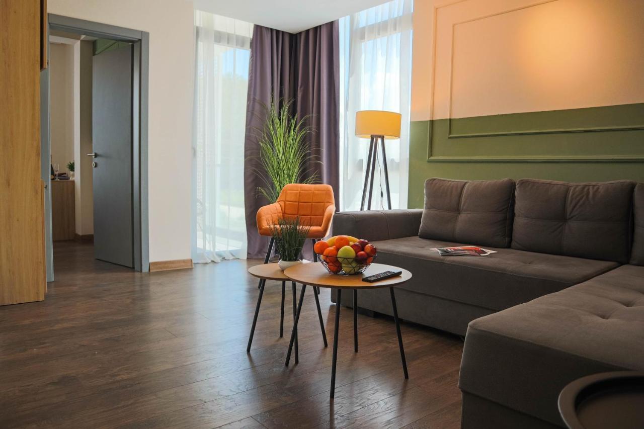 פירוט Hotel Dijana מראה חיצוני תמונה
