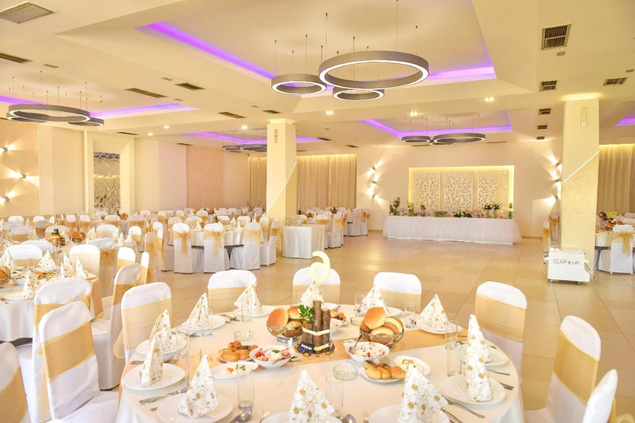 פירוט Hotel Dijana מראה חיצוני תמונה