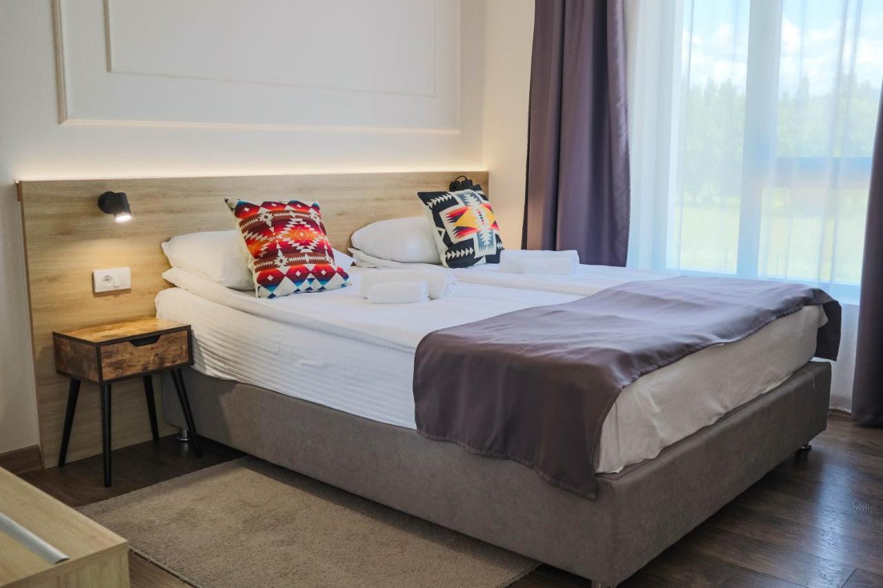 פירוט Hotel Dijana מראה חיצוני תמונה