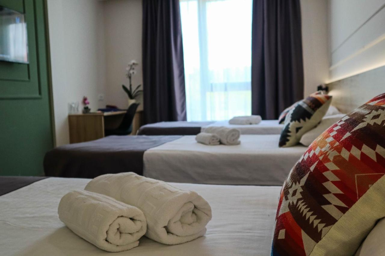 פירוט Hotel Dijana מראה חיצוני תמונה
